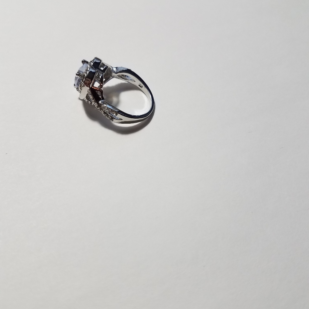 NEW 925 STERLING SILVER WHITE SAPPHIRE RING! - Picture 5 of 5